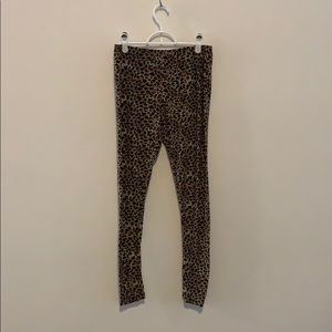 Leopard print leggings